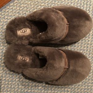 Ugg “Dalla” Slipper